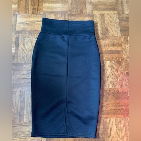 Black Pencil Skirt XS Urban Planet BRAND NEW - Picture 2 of 5